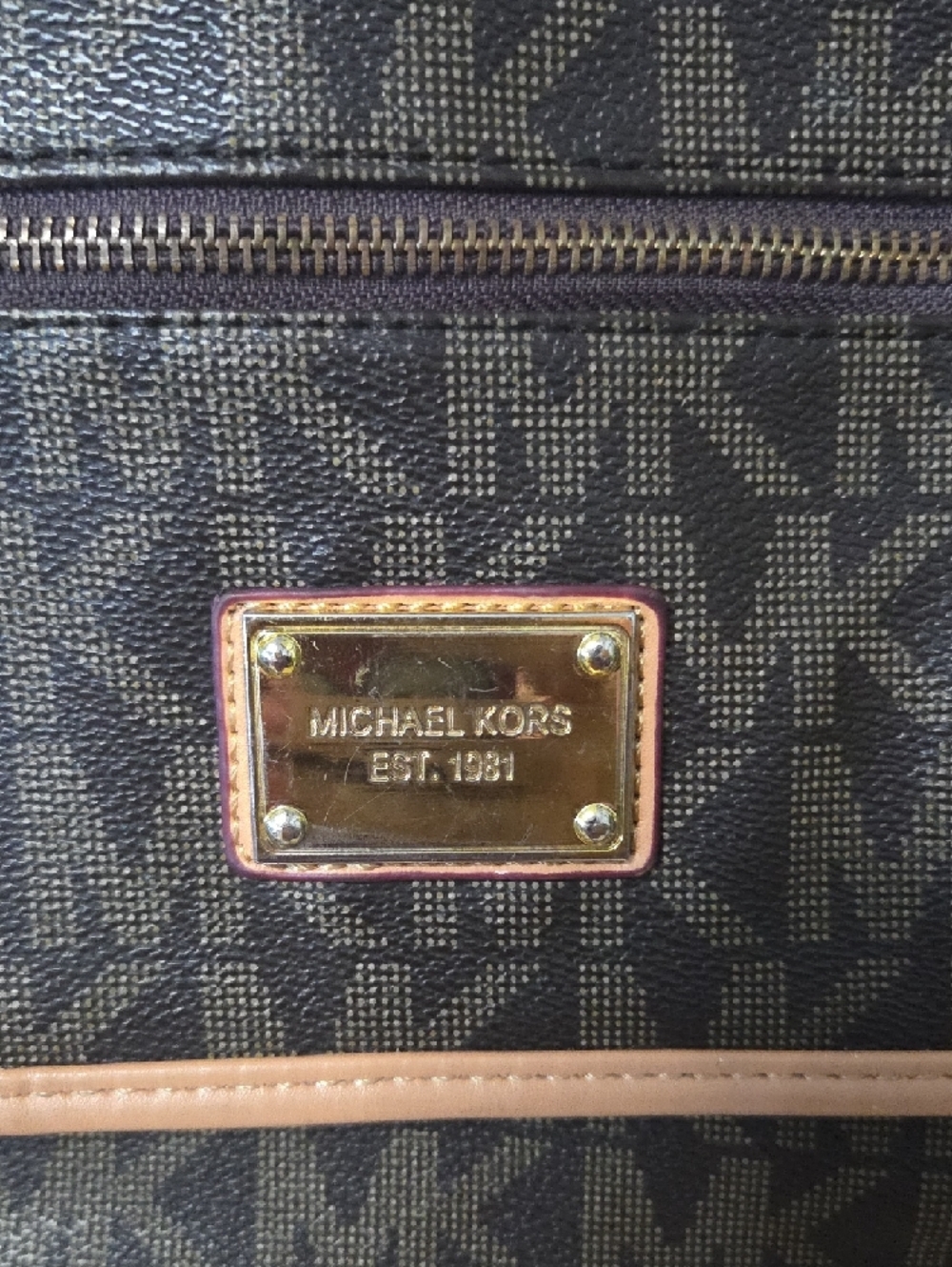 Michael Kors Brown Monogram Crossbody with Tan Trim - Picture 2 of 7